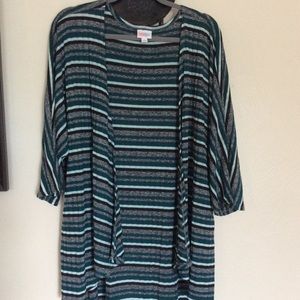 LuLaRoe Medium Lindsay Cover.  EUC